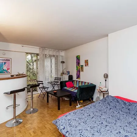 Bright Studio Near Canal Saint-martin *